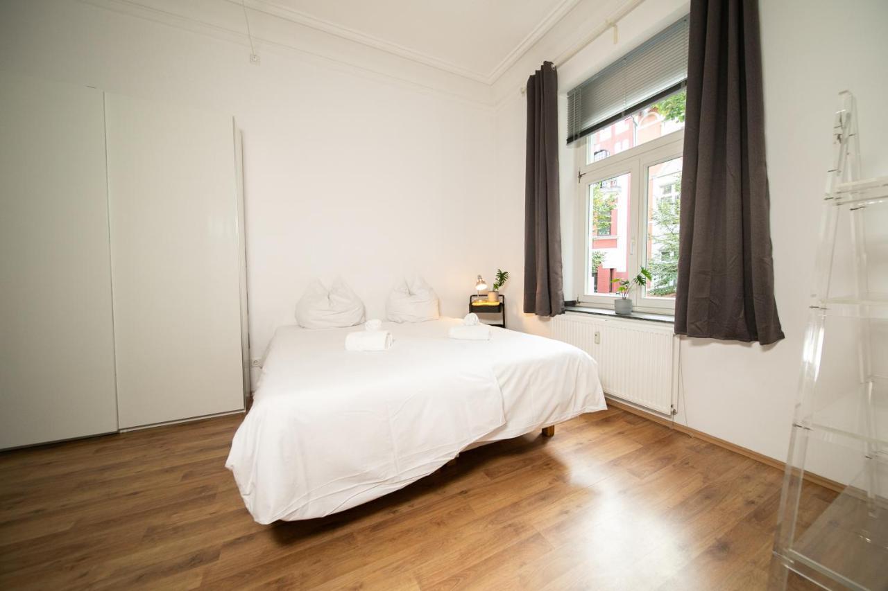 White 60 Qm Apartment - Zentral - Balkon - Messe Dusseldorf Exterior photo