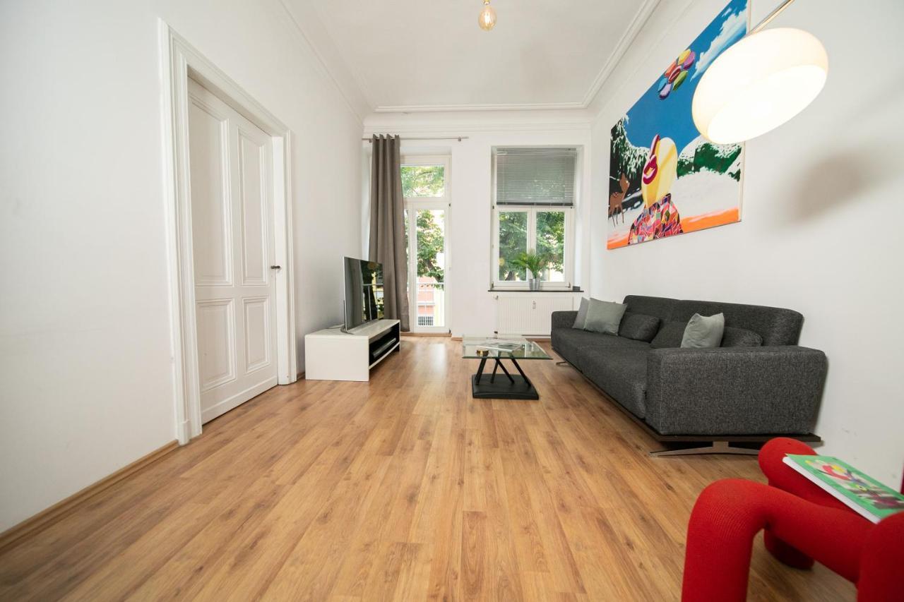 White 60 Qm Apartment - Zentral - Balkon - Messe Dusseldorf Exterior photo